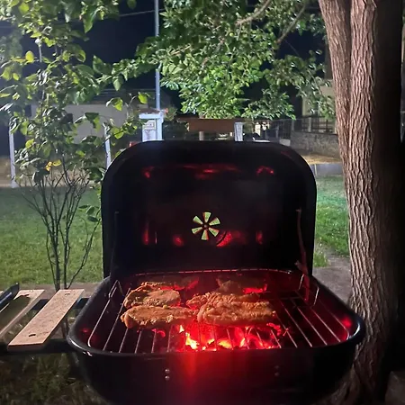 Nika Aszproválta